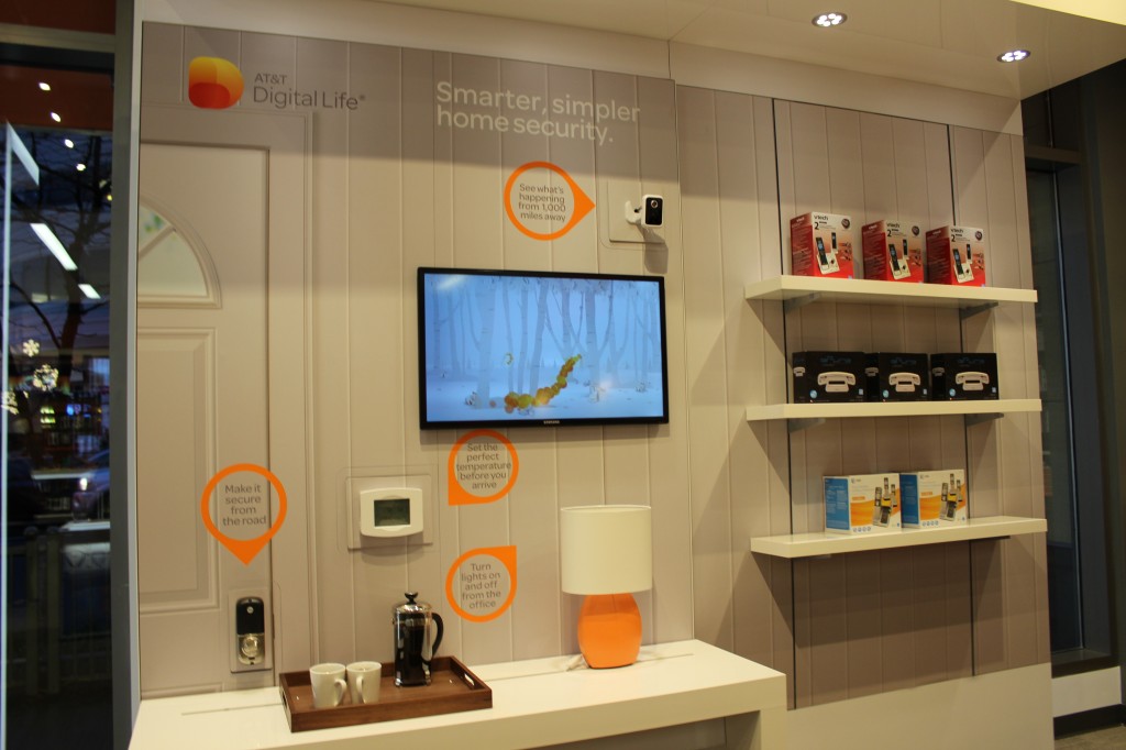 AT&T tries to one-up Verizon with new 'store of the future' in Bellevue ...