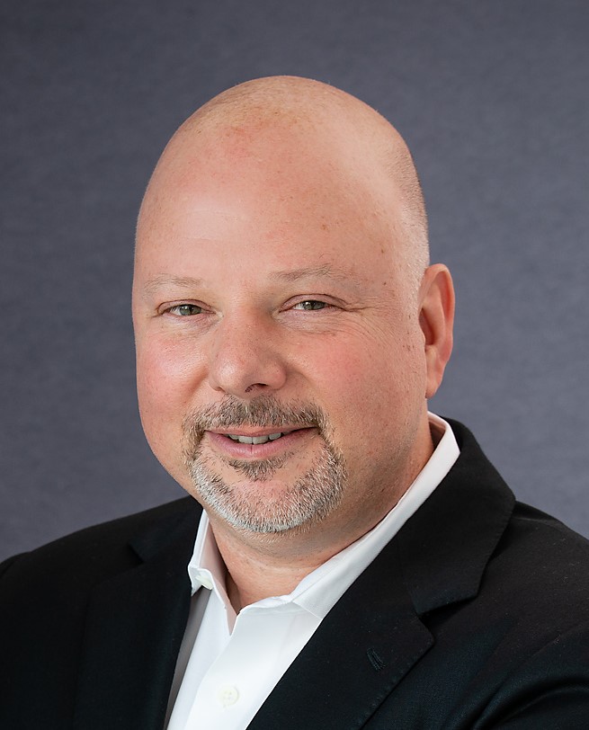 Vince Roche Kurvv wins $1M in seed funding for AI service suited for small businesses