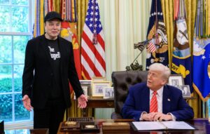 Elon Musk and Donald Trump in Oval Office