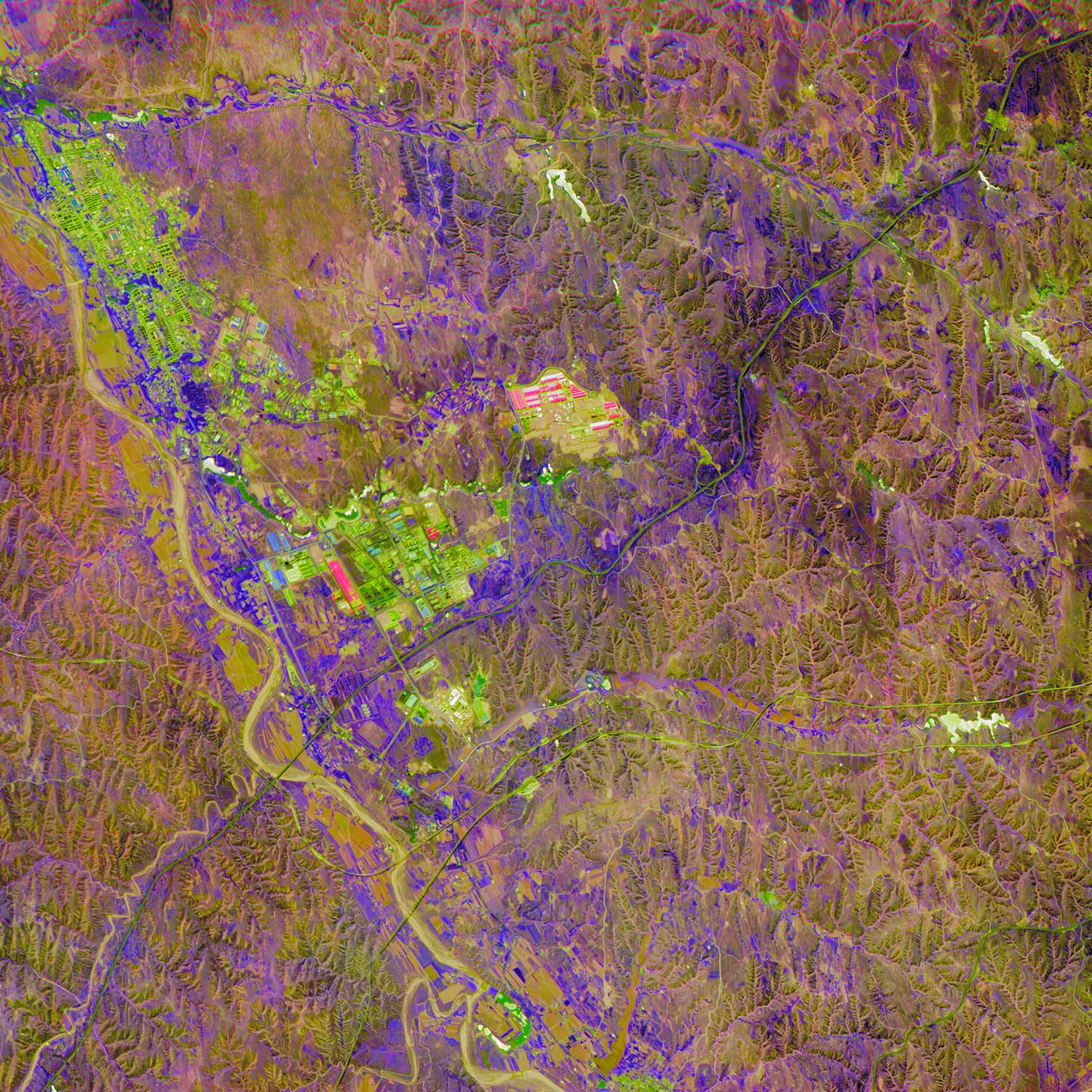 Xplore unveils hyperspectral views from planet-watching satellite ...