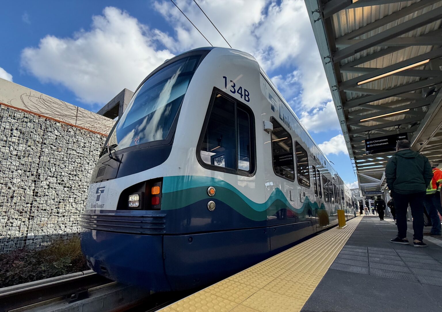 GeekWire rides the world's first floating-bridge train — Seattle tech ...