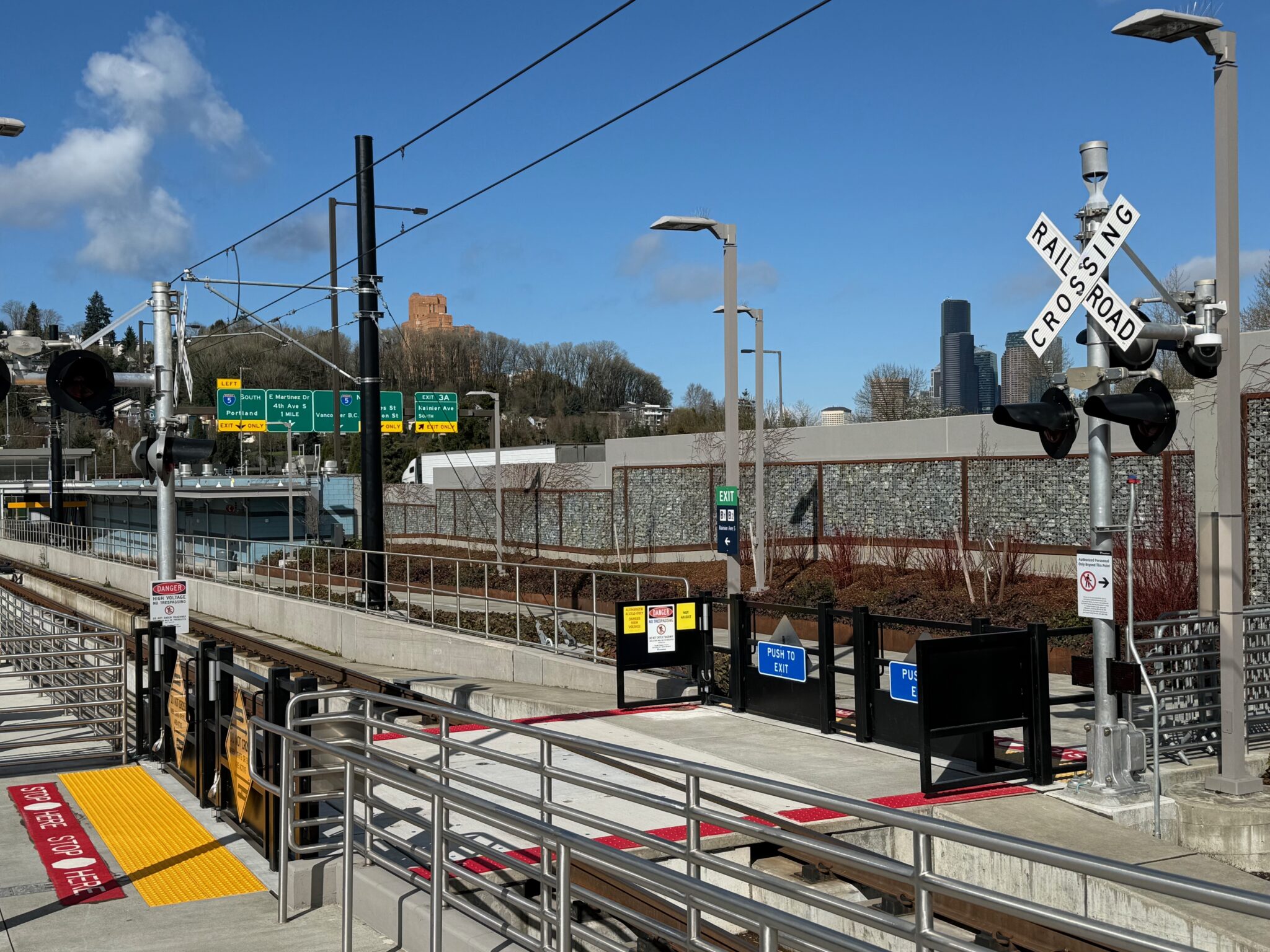 GeekWire rides the world's first floating-bridge train — Seattle tech ...