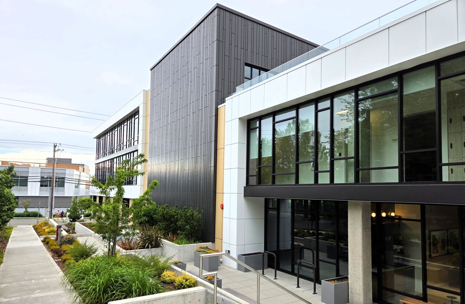 Two-hour learning? AI-powered Alpha School lands in Seattle region ...