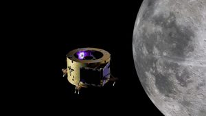 Illustration: Elytra craft in lunar orbit with the moon in background
