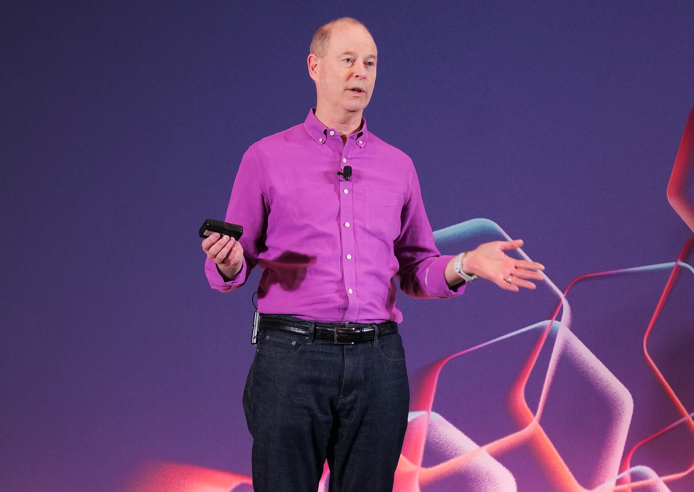 Photograph accompanying Frank Shaw leaves Microsoft's communications job after 17 years and three chief executives